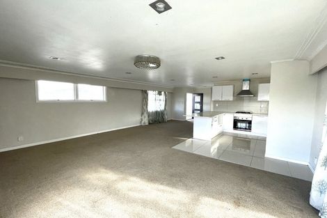 Photo of property in 100 Oakdale Road, Mount Roskill, Auckland, 1041