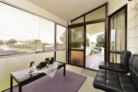 Photo of property in 15b Victoria Avenue, Waiuku, 2123