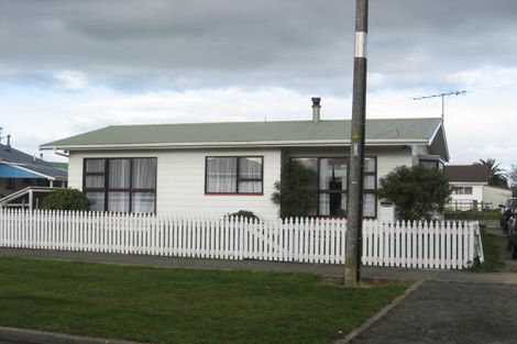 Photo of property in 9 Lincoln Road, Carterton, 5713