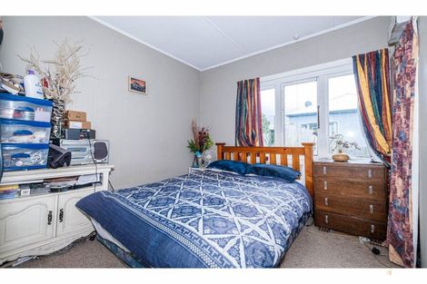 Photo of property in 35 Leonard Street, Waimate, 7924