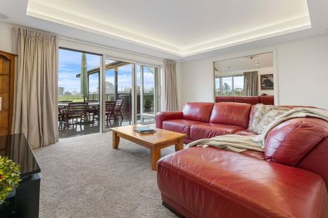 Photo of property in 100 Wingatui Road, Mosgiel, 9024