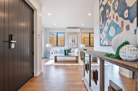 Photo of property in 6 Ambrosia Avenue, Henderson, Auckland, 0612