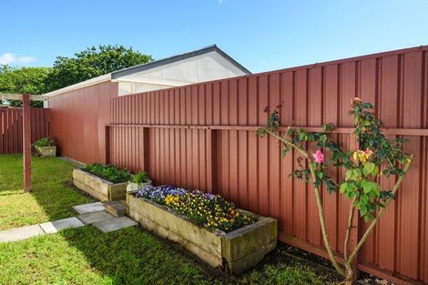 Photo of property in 3b Denbigh Square, Feilding, 4702