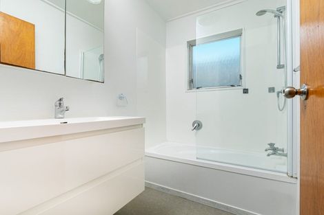 Photo of property in 1/21 Takapu Street, Henderson, Auckland, 0612