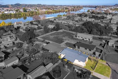 Photo of property in 3 Queen Street, Aramoho, Whanganui, 4500