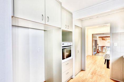 Photo of property in 2a Sirius Place, Botany Downs, Auckland, 2010