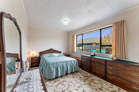 Photo of property in 2/79 Hutchinson Avenue, New Lynn, Auckland, 0600