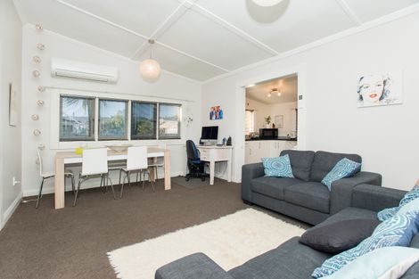 Photo of property in 56 Awapuni Road, Awapuni, Gisborne, 4010