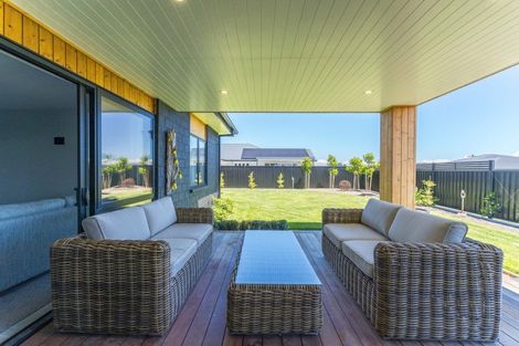 Photo of property in 28 Maunganamu Drive, Wharewaka, Taupo, 3330