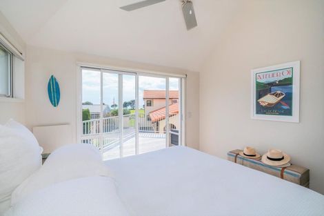 Photo of property in 100 Cordyline Crescent, Matarangi, Whitianga, 3592