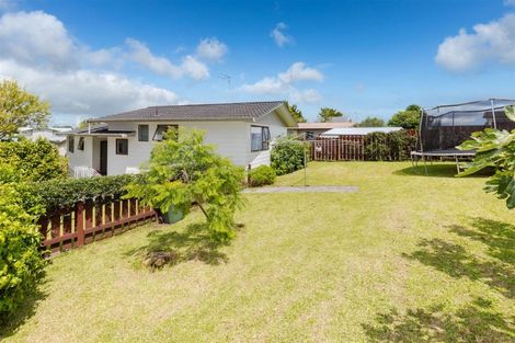 Photo of property in 54 Morrow Avenue, St Andrews, Hamilton, 3200
