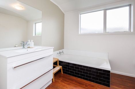 Photo of property in 37a Manson Street, Terrace End, Palmerston North, 4410