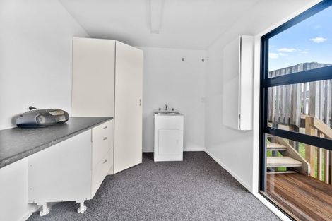 Photo of property in 1 Armagh Road, Blockhouse Bay, Auckland, 0600