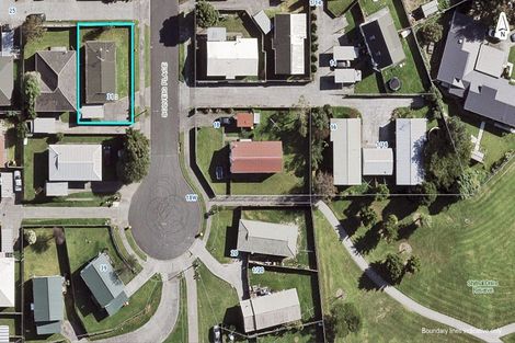 Photo of property in 2/31 Solveig Place, Randwick Park, Auckland, 2105