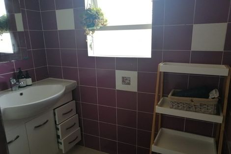 Photo of property in 1/31 Becroft Drive, Forrest Hill, Auckland, 0620