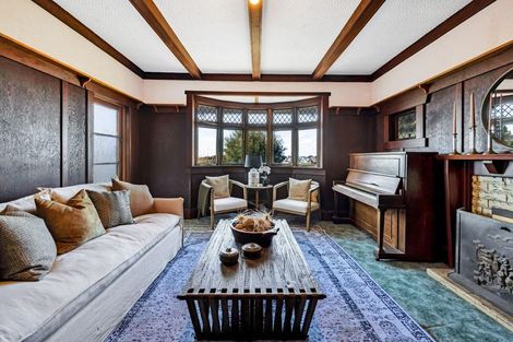 Photo of property in 4 Kitchener Terrace, Moturoa, New Plymouth, 4310