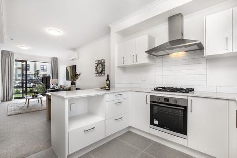 Photo of property in 43 Manarini Road, Westgate, Auckland, 0614