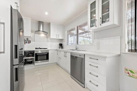 Photo of property in 54 Bader Drive, Mangere, Auckland, 2022