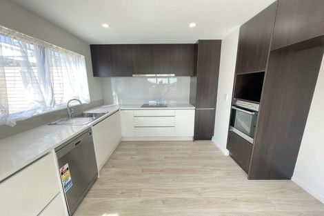 Photo of property in 2/61 East Street, Papakura, 2110