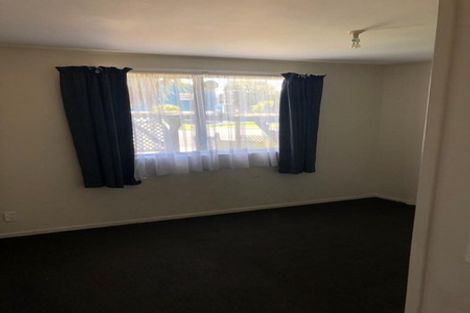 Photo of property in 2/32 Palmers Road, Clendon Park, Auckland, 2103