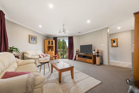 Photo of property in 16 Becmead Drive, Harewood, Christchurch, 8051