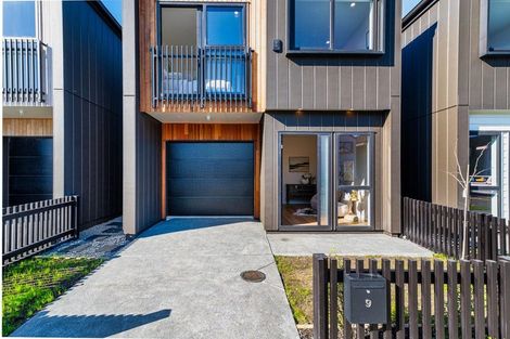 Photo of property in 9 Tiller Street, Hobsonville, 0616