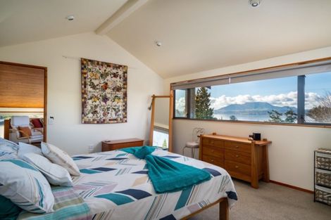 Photo of property in 22 Ewing Grove, Acacia Bay, Taupo, 3330