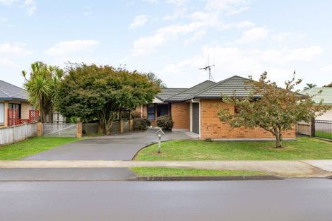 Photo of property in 19 Farnborough Drive, Nawton, Hamilton, 3200