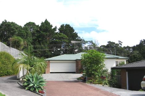 Photo of property in 37 Lorikeet Place, Unsworth Heights, Auckland, 0632
