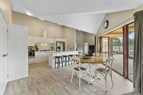 Photo of property in 94a Springvale Road, Clyde, Alexandra, 9391