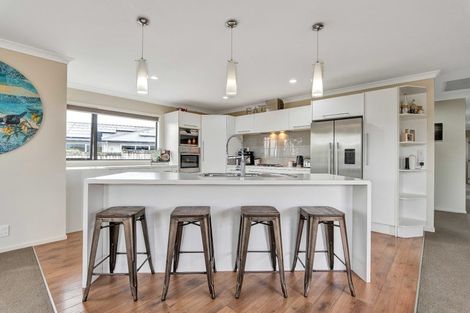 Photo of property in 4 Larlin Drive, Hawera, 4675