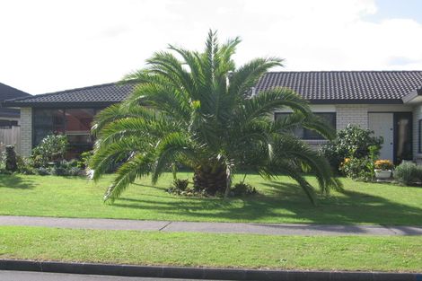 Photo of property in 23 Suncrest Drive, West Harbour, Auckland, 0618