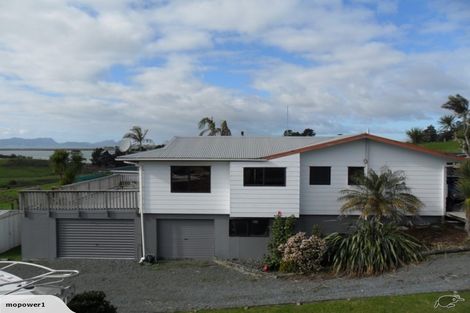 Photo of property in 17 Matakohe Place, Portland, Whangarei, 0178