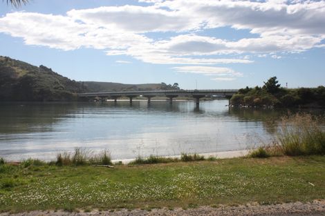 Photo of property in 25 Riverside Road, Taieri Mouth, Brighton, 9091