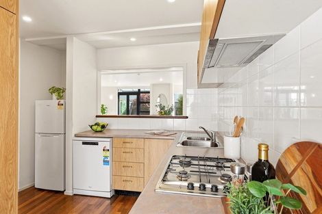 Photo of property in 2d Hatton Street, Karori, Wellington, 6012