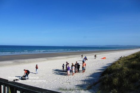 Photo of property in 111 Bream Bay Drive, Ruakaka, 0116