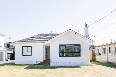 Photo of property in 24 Muricata Avenue, Mount Maunganui, 3116