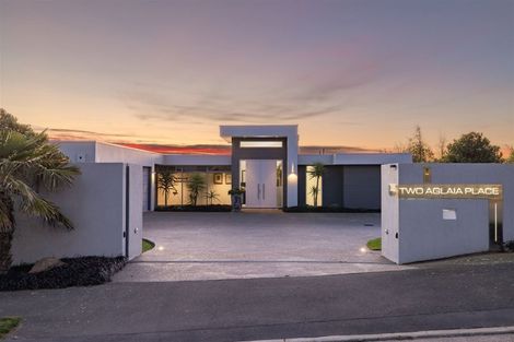 Photo of property in 2 Aglaia Place, Cracroft, Christchurch, 8022