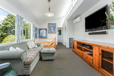 Photo of property in 1/71 Larsen Crescent, Tawa, Wellington, 5028