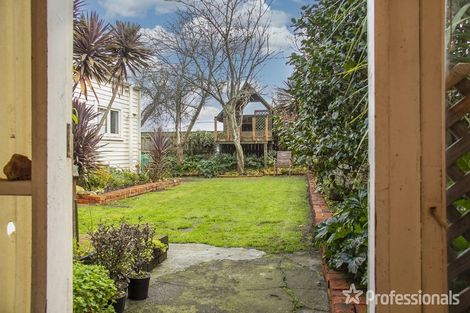 Photo of property in 1 Tyne Street, Carterton, 5713