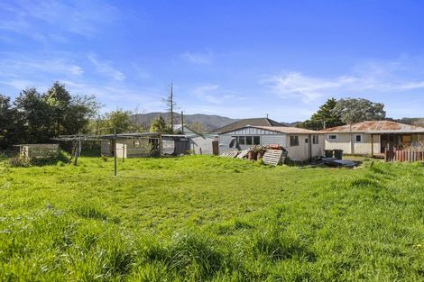 Photo of property in 147 Wainuiomata Road, Wainuiomata, Lower Hutt, 5014