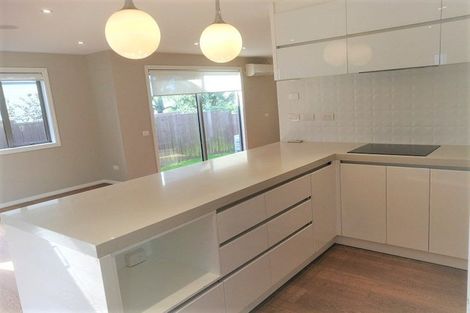 Photo of property in 27 Momona Road, Greenlane, Auckland, 1051