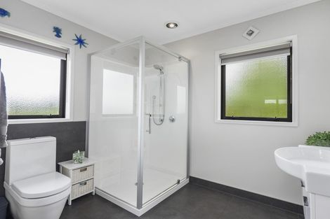 Photo of property in 7c Walter Henry Drive, Omanawa, Tauranga, 3171