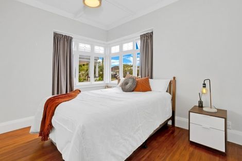 Photo of property in 41 Tui Street, Point Chevalier, Auckland, 1022