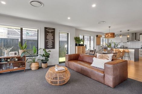 Photo of property in 1 Pimelea Street, Papamoa Beach, Papamoa, 3118