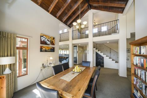 Photo of property in 17 Montgomery Terrace, Hokowhitu, Palmerston North, 4410