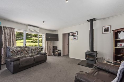 Photo of property in 2/19 James Grove, Stokes Valley, Lower Hutt, 5019