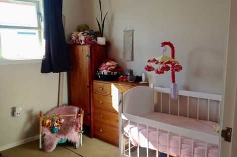 Photo of property in 42 Richmond Street, Waitara, 4320