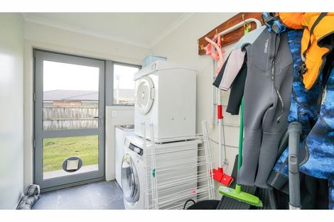 Photo of property in 55 Mavora Crescent, Heidelberg, Invercargill, 9812