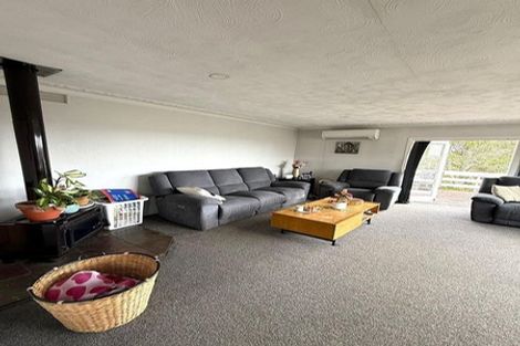 Photo of property in 205 Titirangi Road, Titirangi, Auckland, 0604